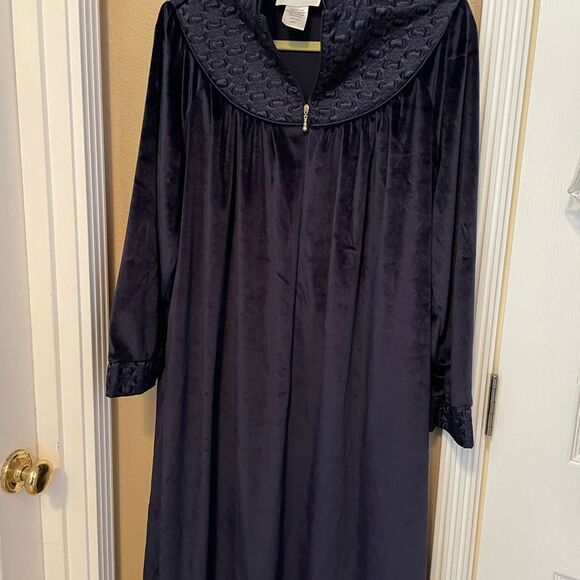 CROWNTUFT Velvet Dark Blue Women’s Vintage Substantial Robe S - Picture 2 of 15